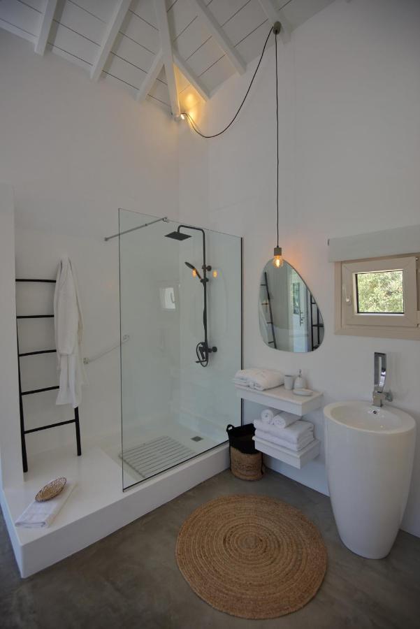 Eleon Suites New Isomata Exterior foto